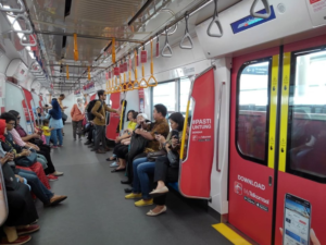 ジャカルタ地下鉄 MRT　乗り方　インドネシア　ヤルネシアン